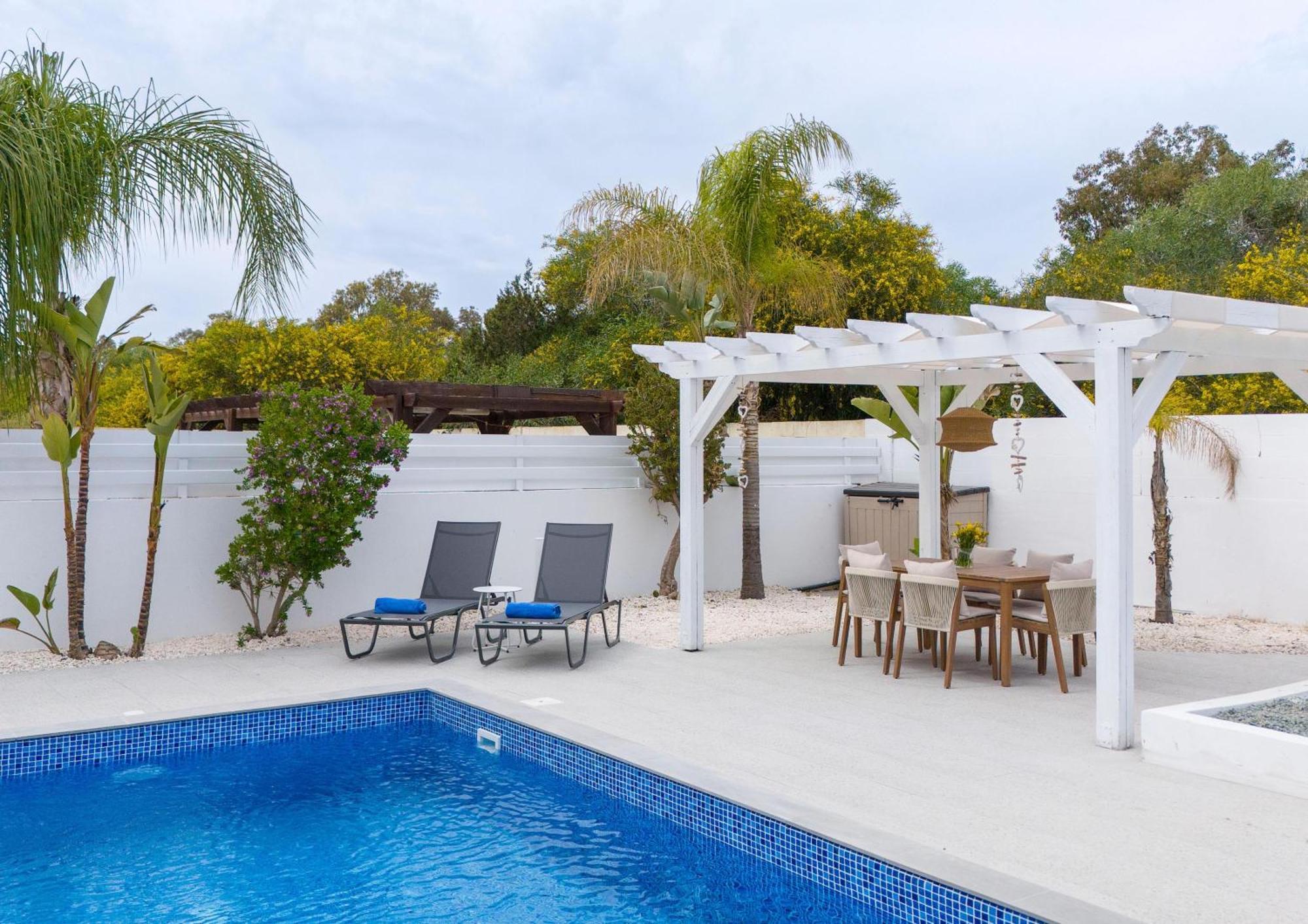 Luxvillasrentals Ayia Napa Exterior photo