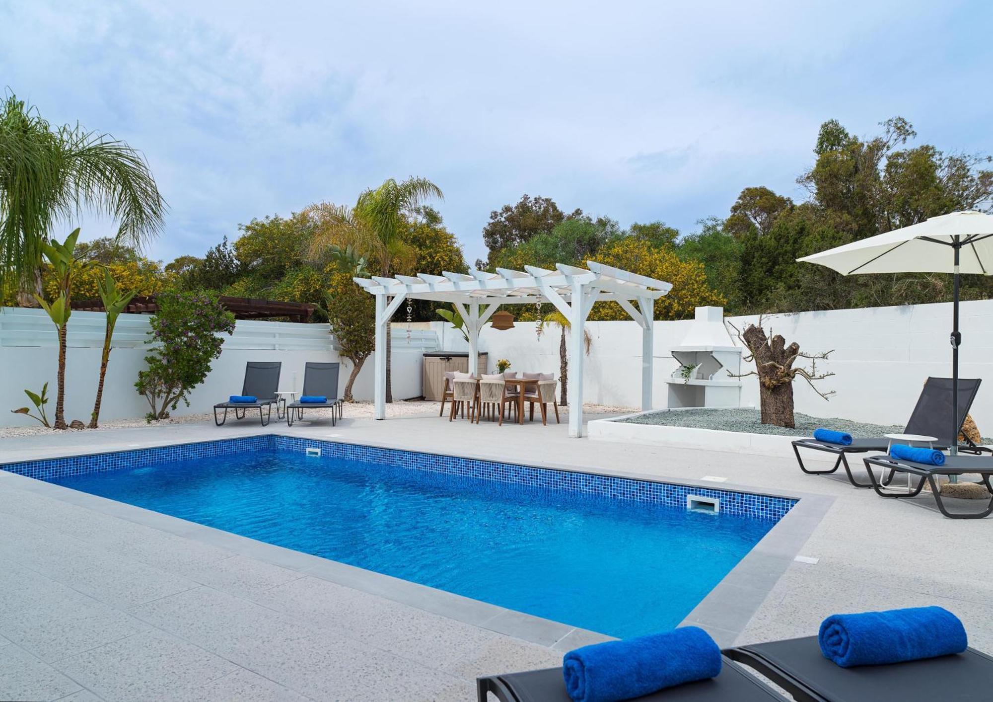 Luxvillasrentals Ayia Napa Exterior photo